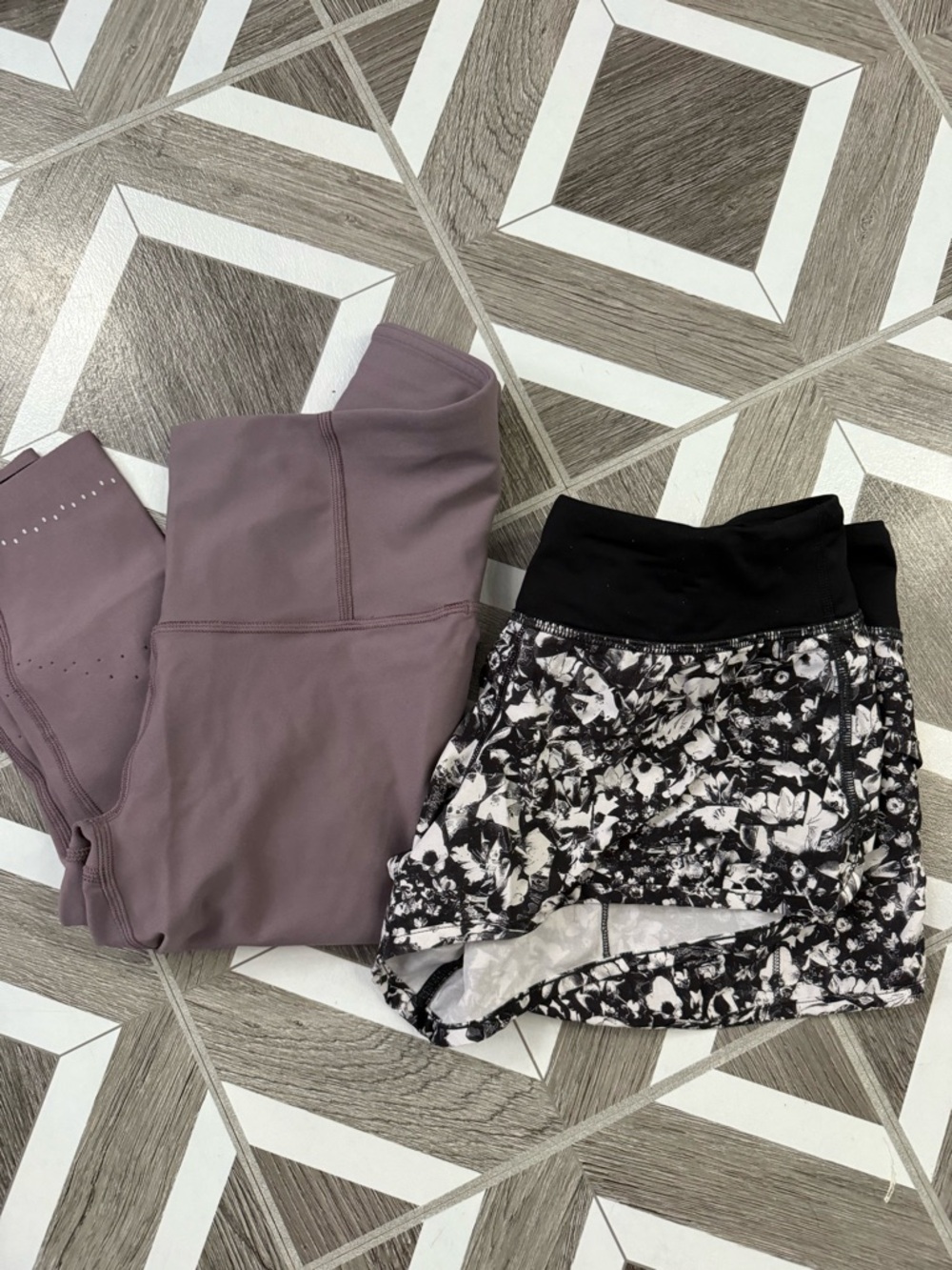 lululemon legging and short set
